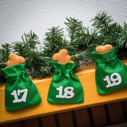 1 st. Adventskalender zakjes 12 x 15 cm - groen + witte cijfers - Afbeelding 2