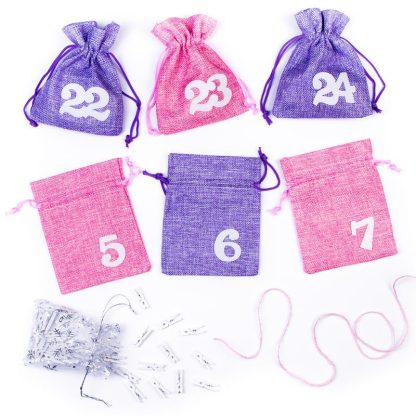 1 st. Adventskalender jute zakjes 12 x 15 cm roos en paars + witte nummers